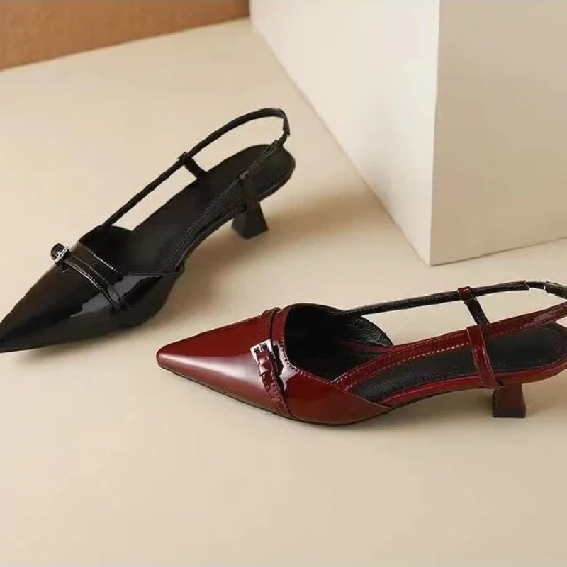 Women Sandals Fashion Pointed  - Sandals 评论和价格